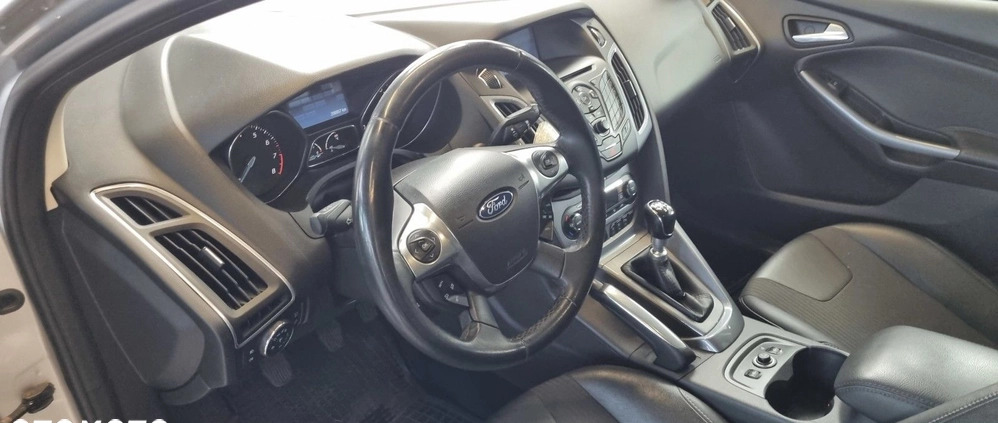 Ford Focus cena 24900 przebieg: 206957, rok produkcji 2011 z Nowy Dwór Mazowiecki małe 667